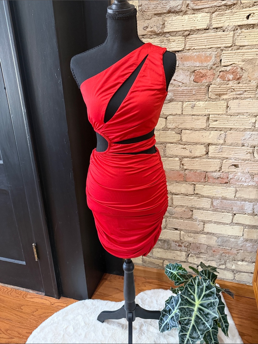 ❤️ Hello Molly Red One Shoulder Cutout Ruched Bodycon Mini Dress | Size 6